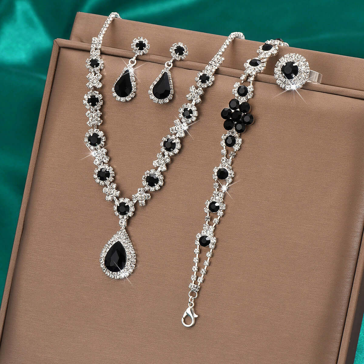 Jewelry Set Bracelet Earrings Necklace And Ringfour